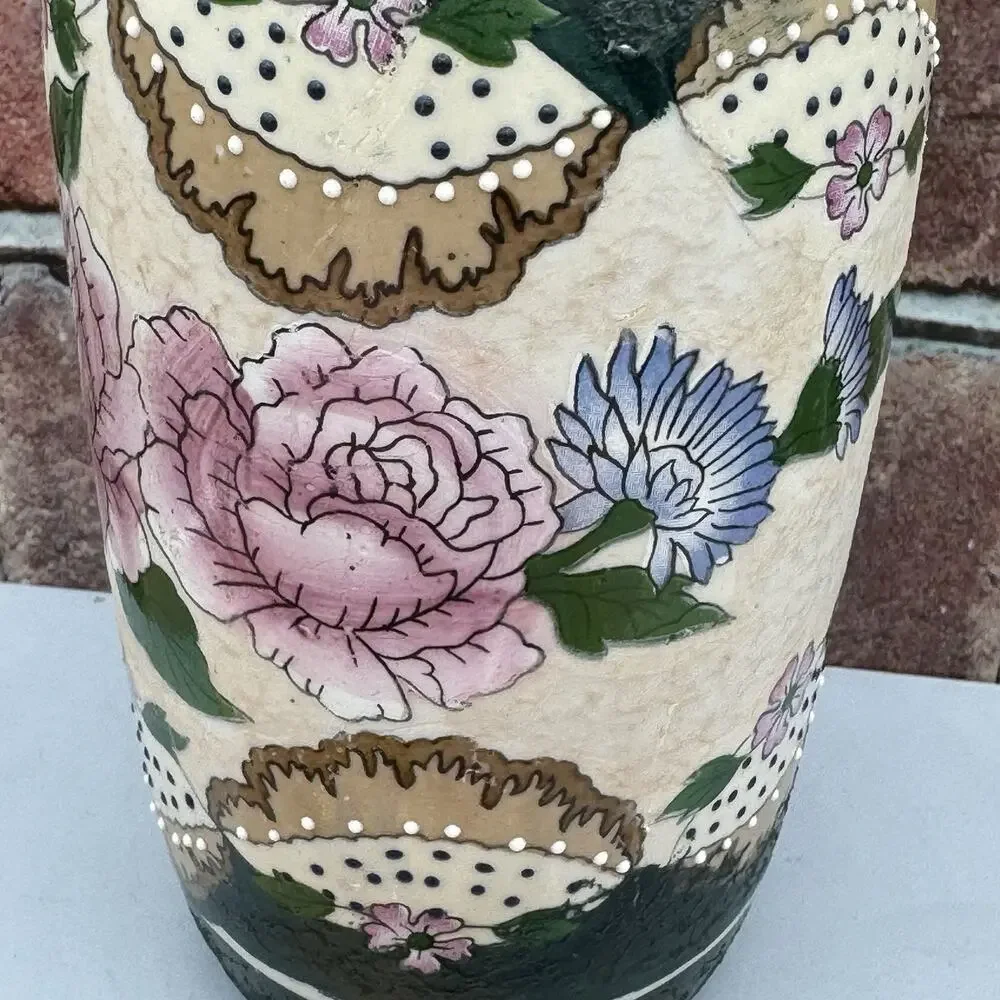 Vintage 8” Textured Hand-Painted Ceramic Porcelain Chinese‎ Floral Vase Green